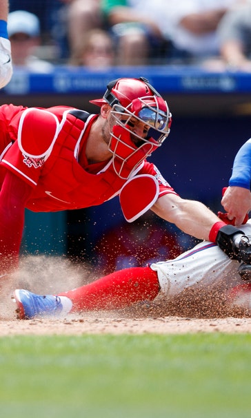 Reds avoid sweep, rally in 7th to top Phillies 4-3